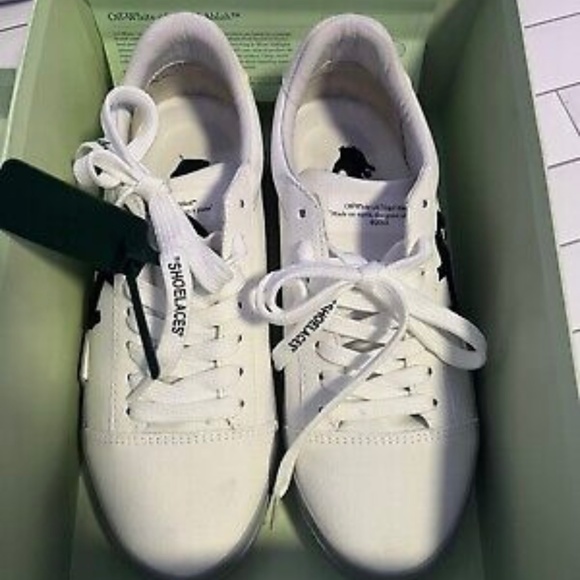 Off-White Womens Vulcanized Low Top Sneakers EU 40, US10 White Black Gray Canvas - Picture 1 of 3